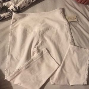 BRAND NEW Tummy control white leggings